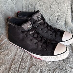 Converse Black Sz 10.5